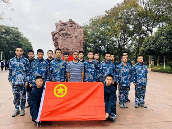 ˵��: ��������Ա����